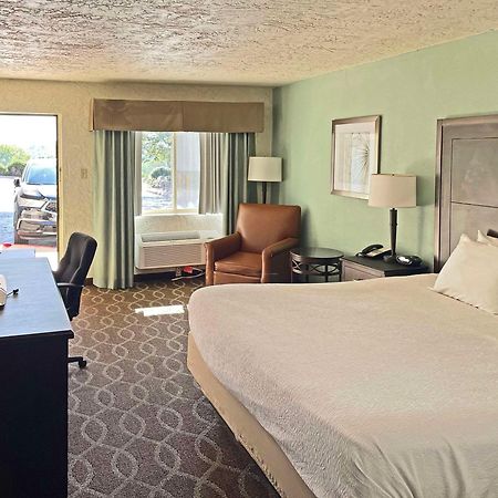 Quality Inn Clinton North Exterior foto