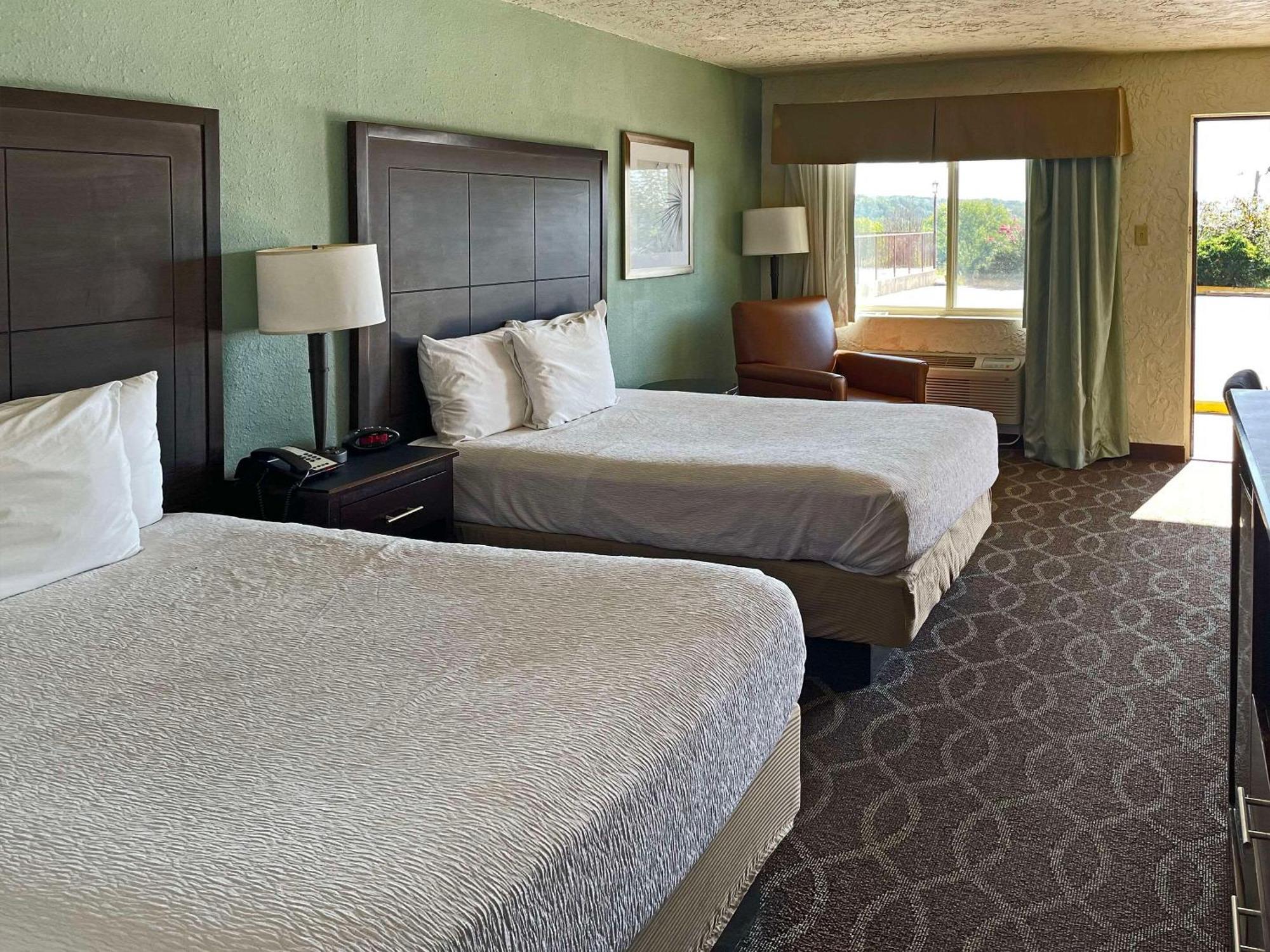 Quality Inn Clinton North Exterior foto