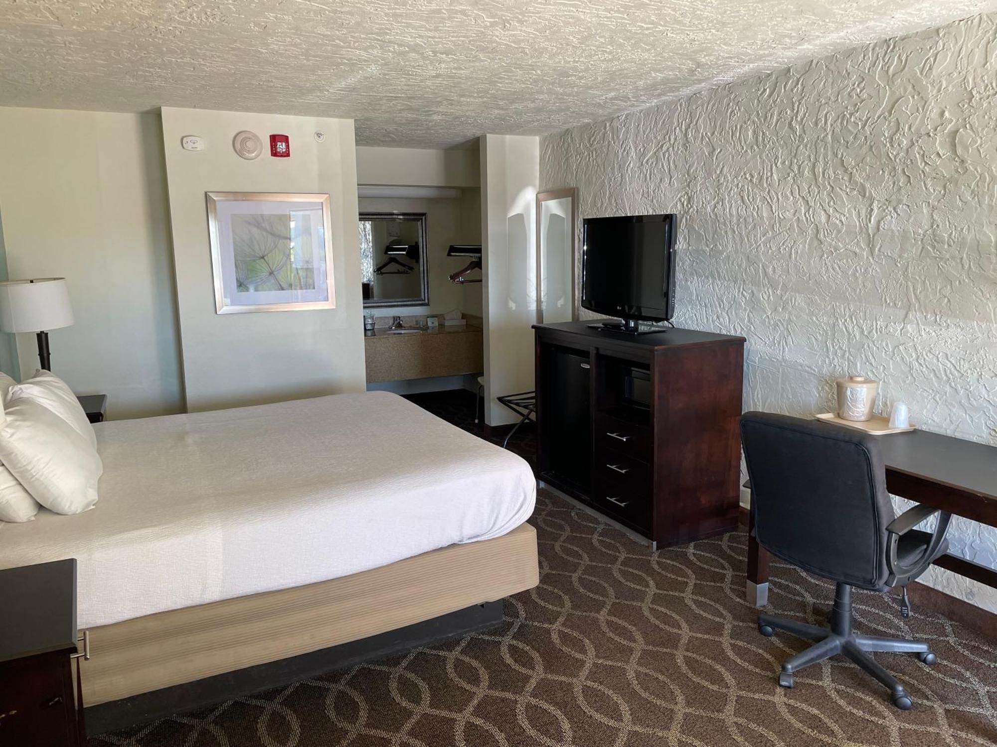 Quality Inn Clinton North Exterior foto