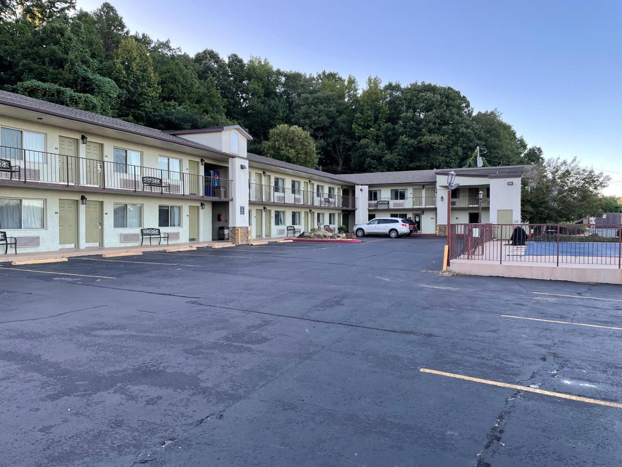 Quality Inn Clinton North Exterior foto