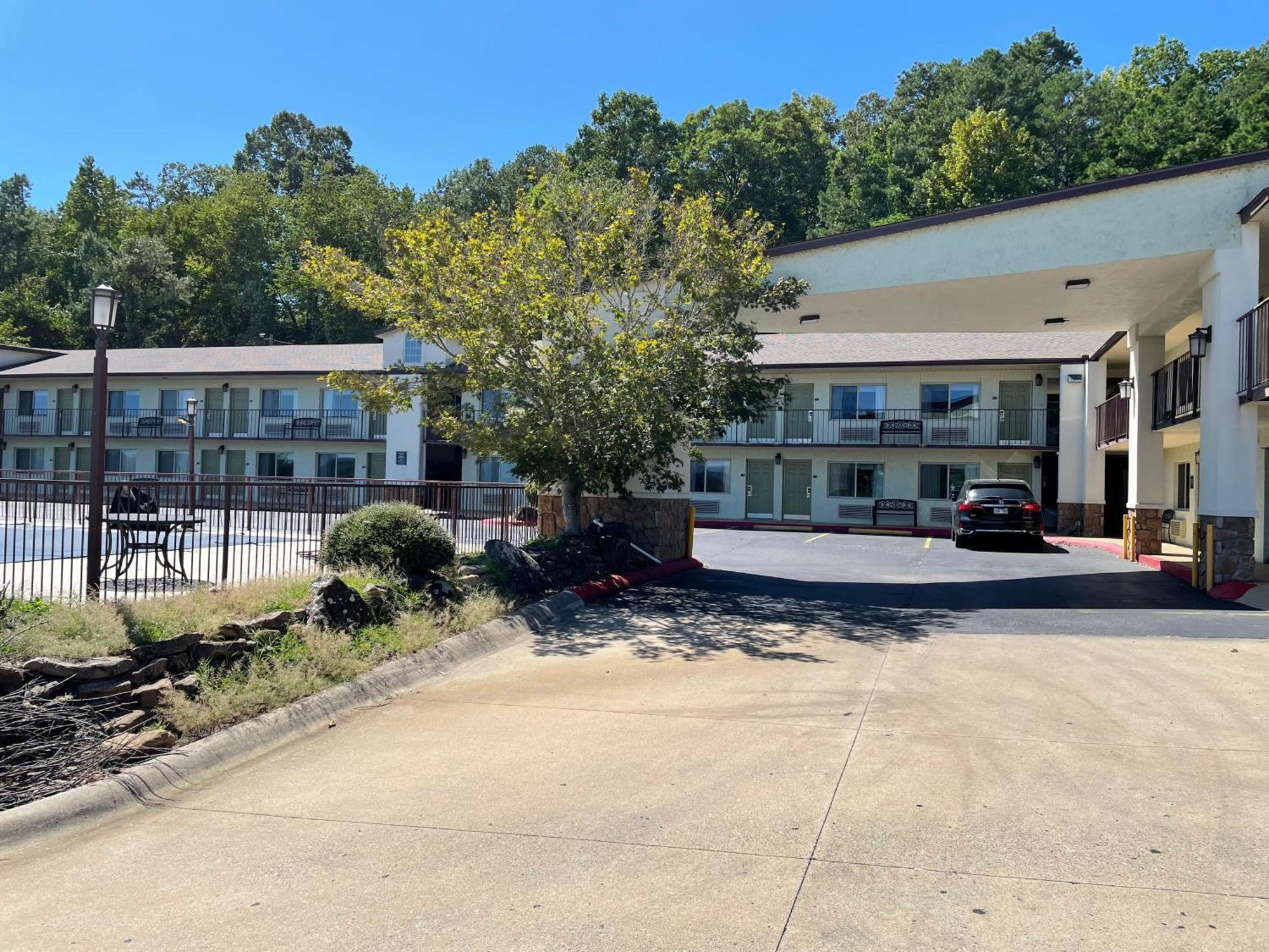 Quality Inn Clinton North Exterior foto